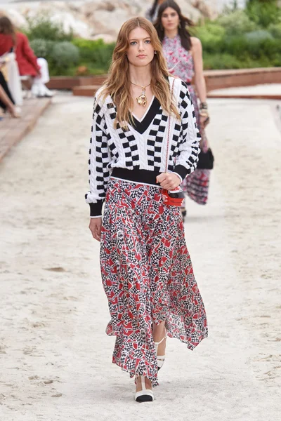 Look 20